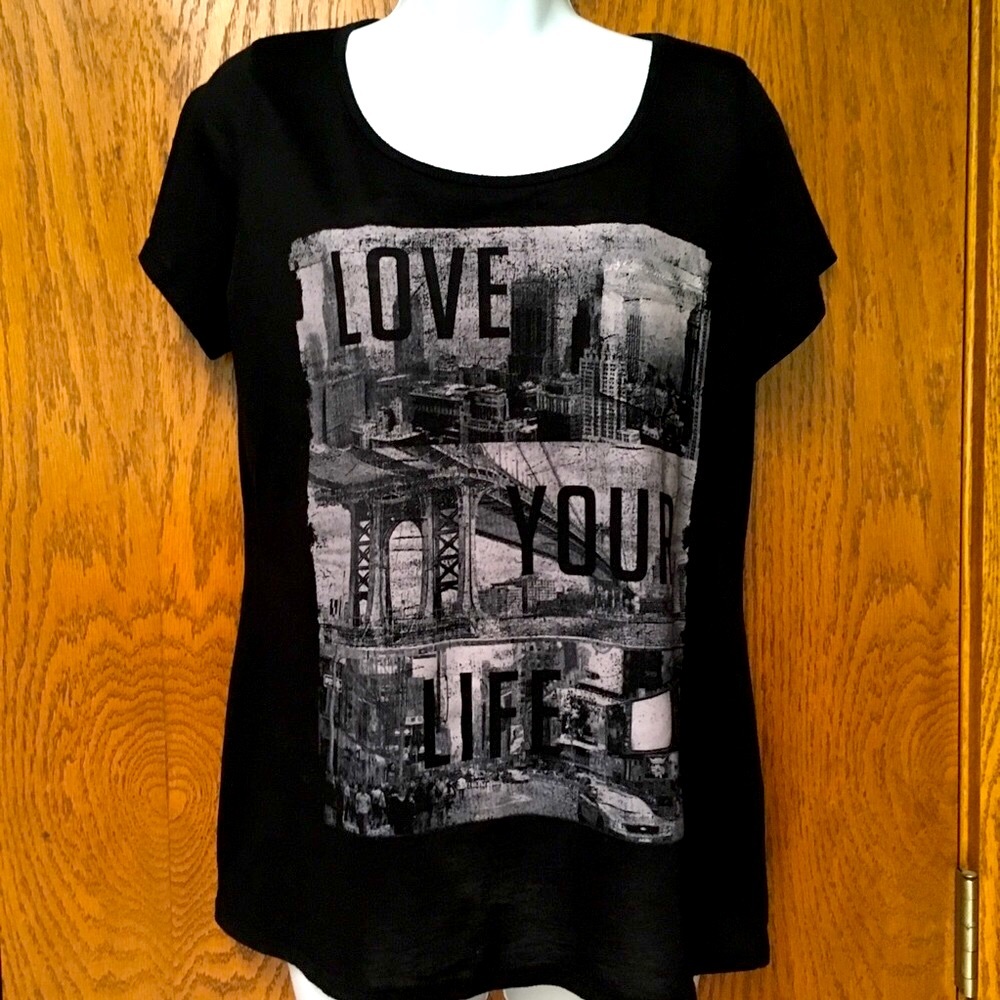 “Love Your Life”  Vintage Look Graphic T-shirt